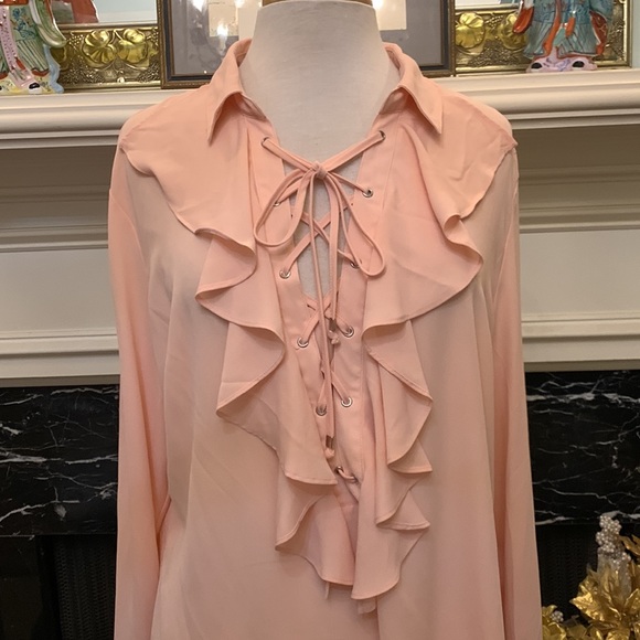 NWT “NY&C” pink chiffon pirate style blouse - Picture 2 of 7